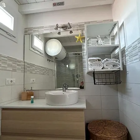 - Attico Sea View 카스텔사르도